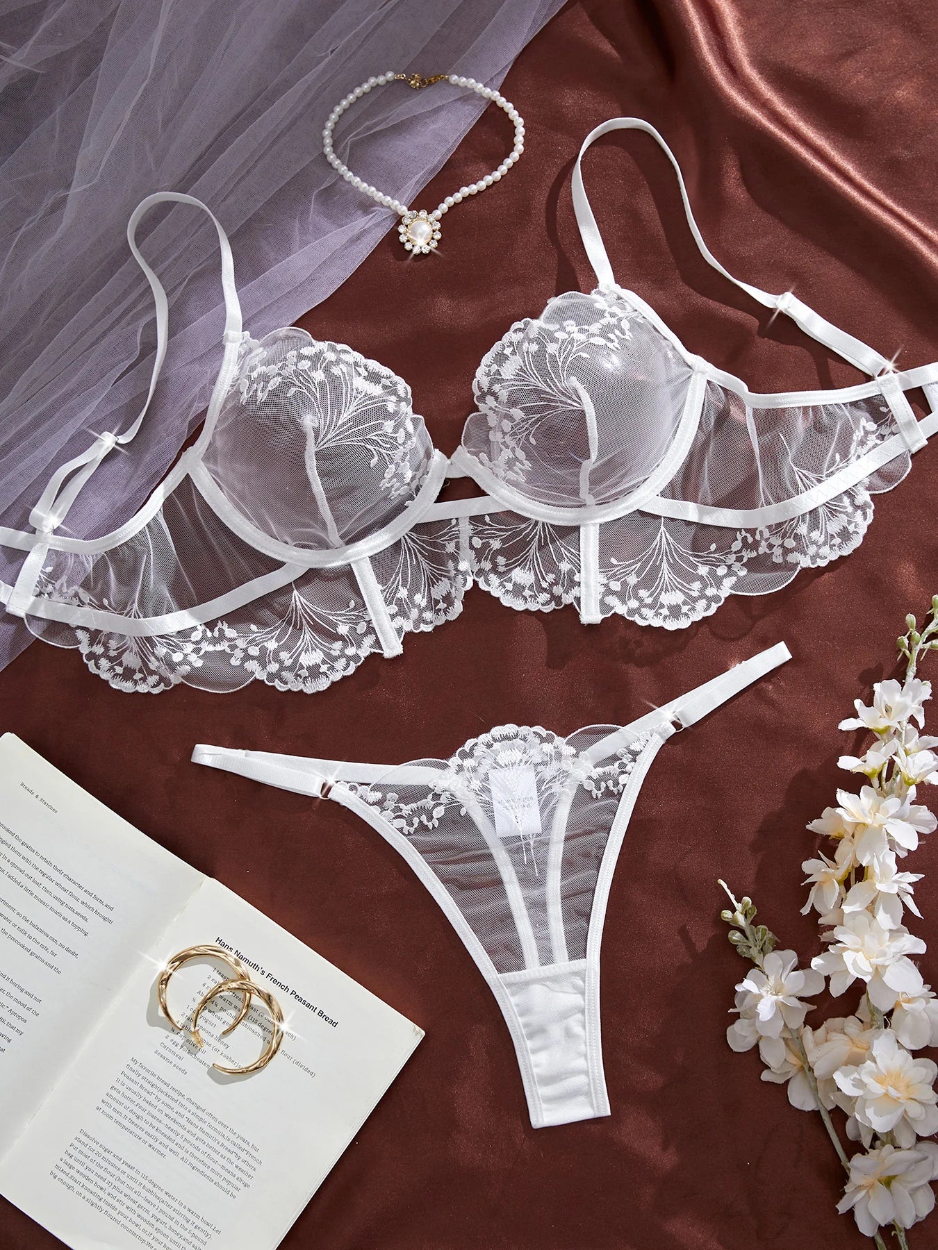 Valentine's Day Ladies Black Forest Wave Lace Sexy Underwear Set Romantic Floral Trim Bustier Nightgown for Women