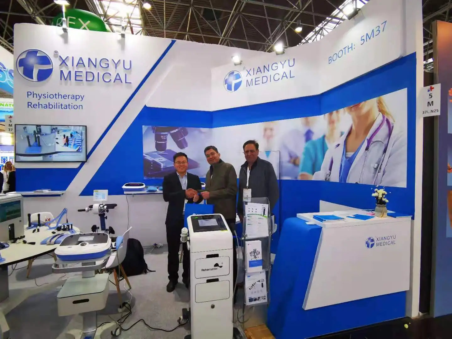 Rehabilitation Equipment For Children And Walking Aids For Disabled And Gait Training Equipment