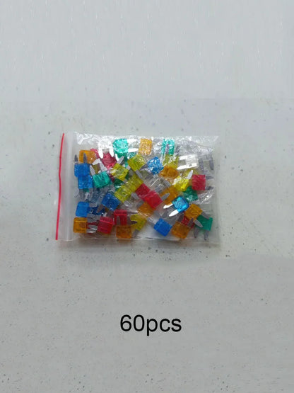 Fuse boxes come in various specifications, with 60 and 120PCS not having medium fuses, while 60PCS are packaged in bags