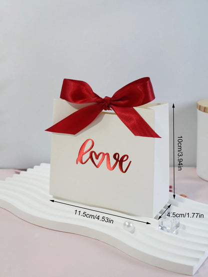 Valentine's Day wedding gift box, candy box, wedding gift Valentine's gift candy box, gift box hot stamping "LOVE"